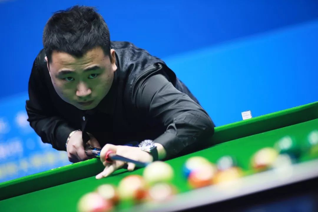 士时期感到 士时期感到