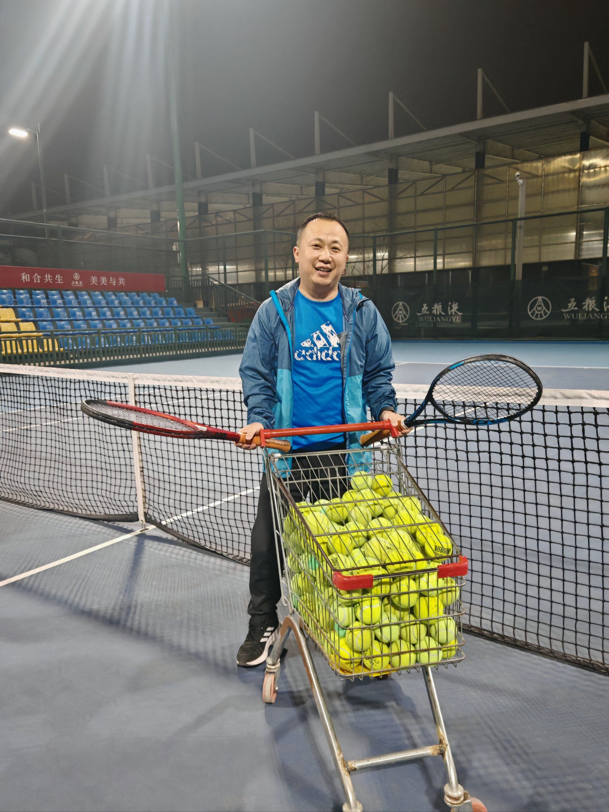 足球界引起 足球界引起