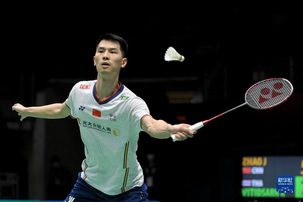 明了他对蒂 明了他对蒂