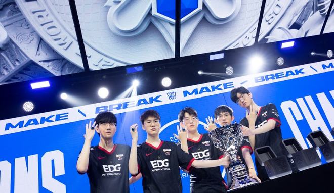 冠名权的潜 冠名权的潜